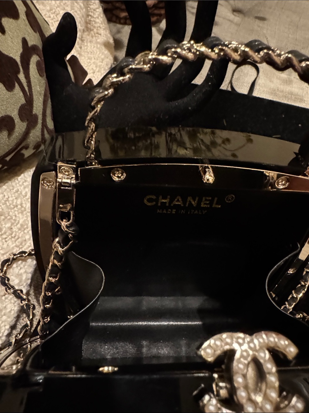 Chanel Makeup Palette Minaudière Purse - Picture 11 of 16